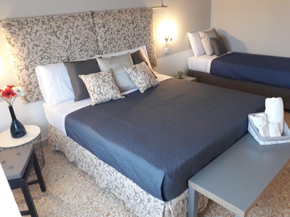 5 Cupole Appartement Palermo Buitenkant foto