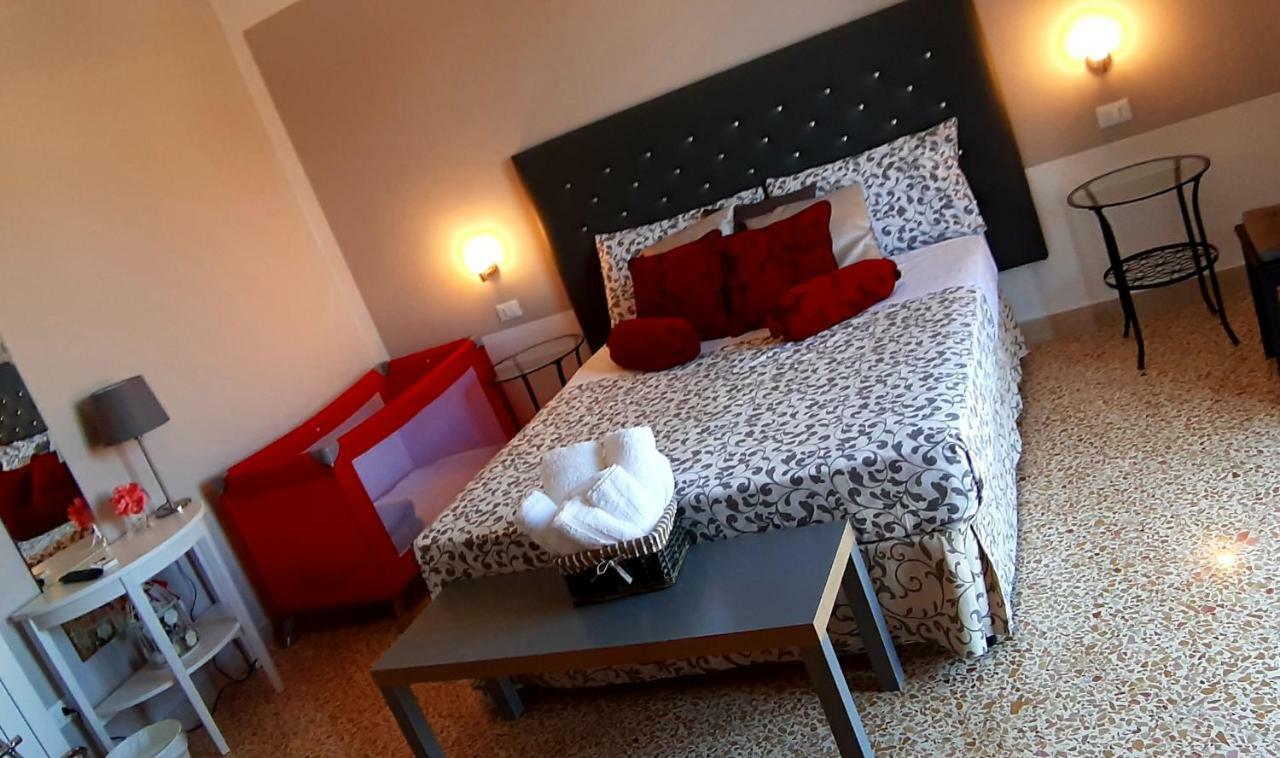 5 Cupole Appartement Palermo Buitenkant foto